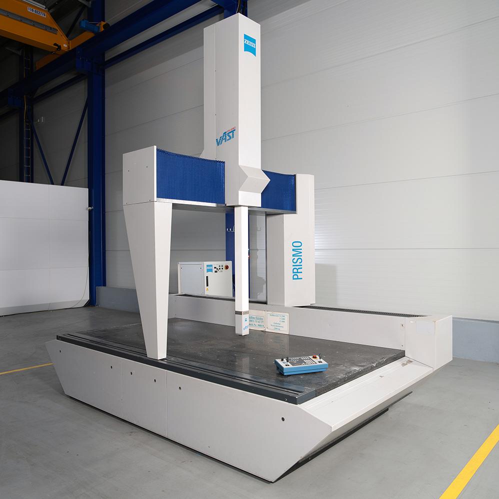 After complete reconditioning, the used machine is thoroughly tested again according to ZEISS new machine specifications.