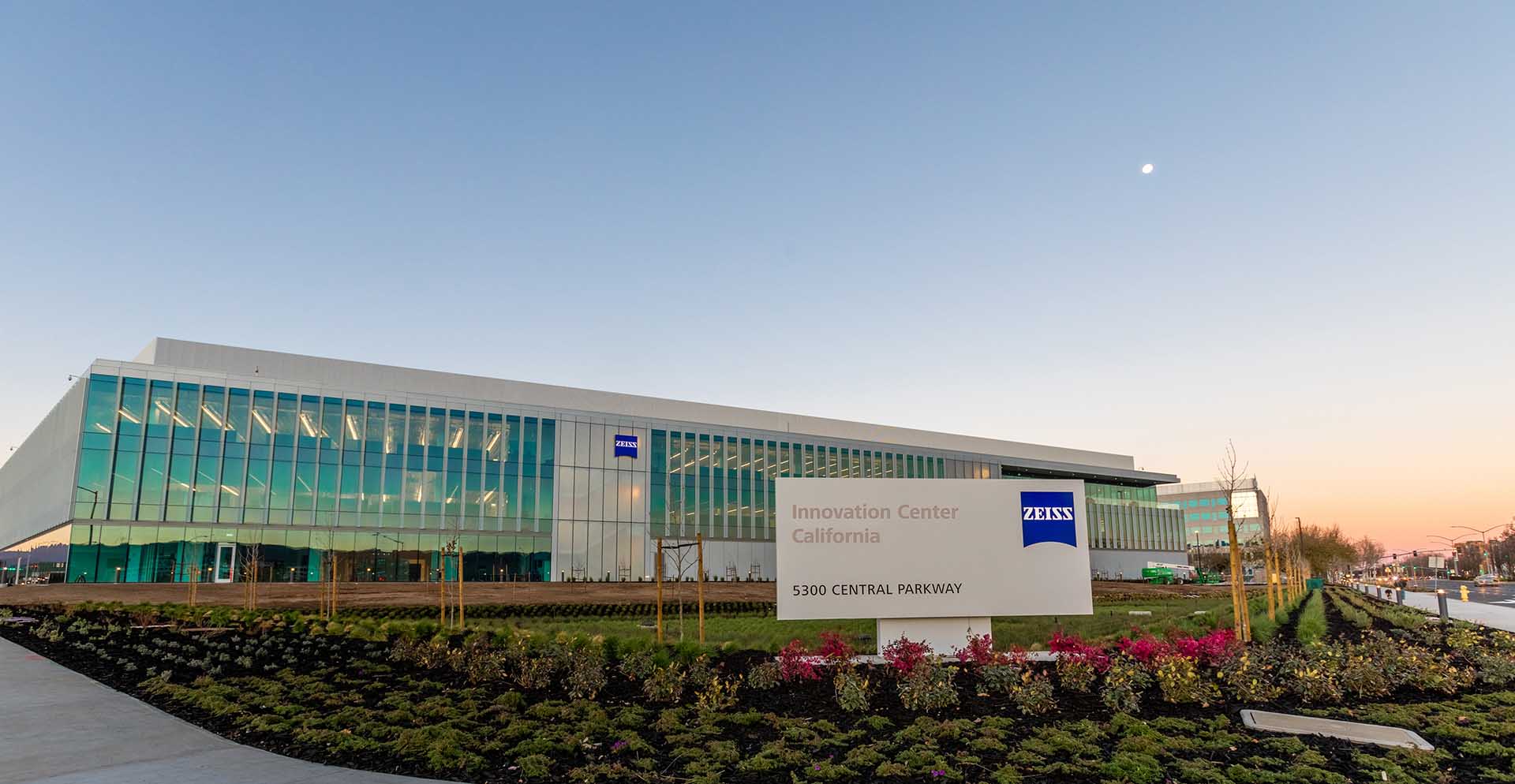 ZEISS opens high-tech center to leverage new digital and other market  opportunities in North America